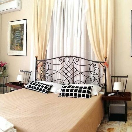 Апартаменты Residenza Carlo Di Borbone Казерта Экстерьер фото
