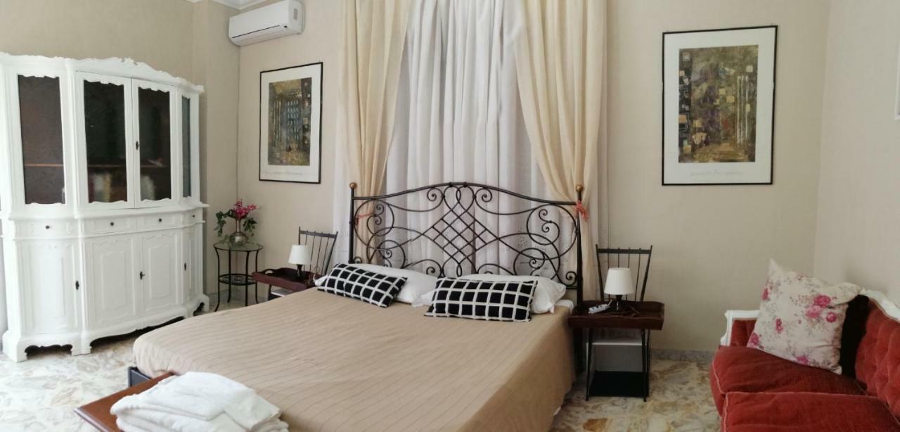 Апартаменты Residenza Carlo Di Borbone Казерта Экстерьер фото